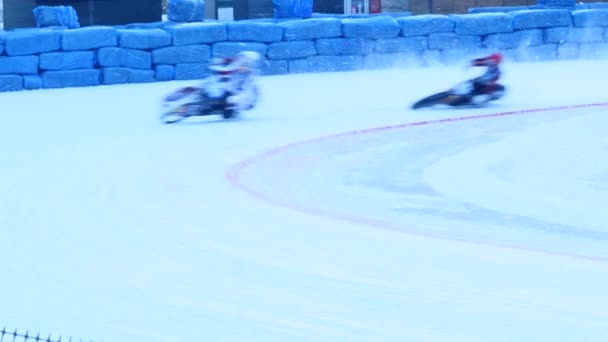 アルマトイ,カザフスタン - 2019年2月2日:アイススピードウェイ世界選手権モトクロス — ストック動画