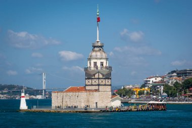 Dolmabahçe Sarayı camiinde Boğaziçi'nden İstanbul wiev