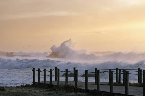 Tempestade Marítima Pôr Sol Laranja — Fotografia de Stock