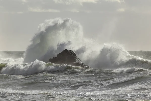 Grande Vague Mer Orageuse Éclaboussure — Photo