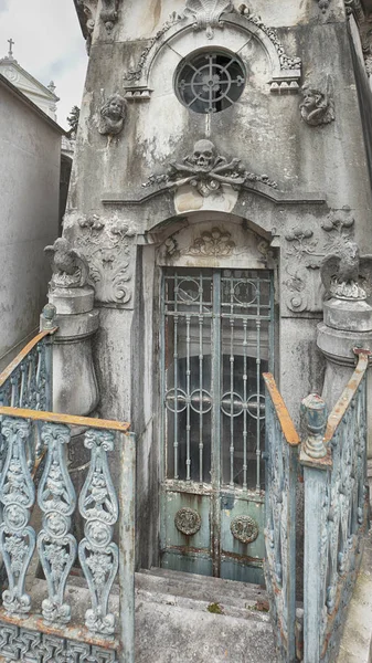 Old European Cemetery Scary Tomb — Stock Photo, Image