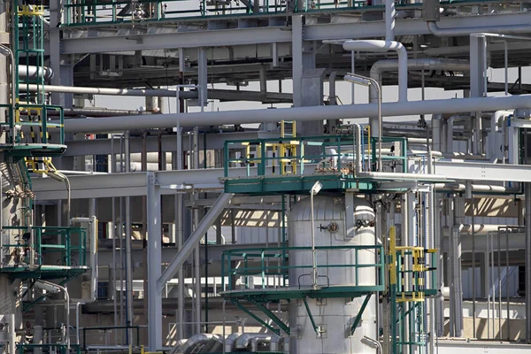 Tubes Pipes Heavy Equipment Oil Refinery — Stock Photo, Image