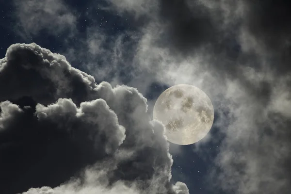 Cloudy Full Moon Sky Some Tars Clouds — Stock Photo, Image