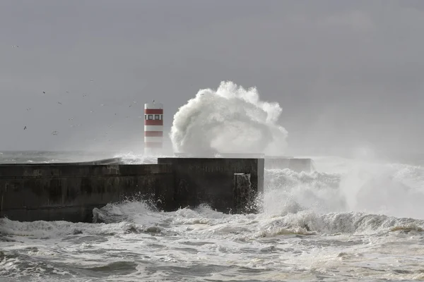 Sea Wave Splash Douro River Mouth South Pier Beacon Porto — Stock Photo, Image