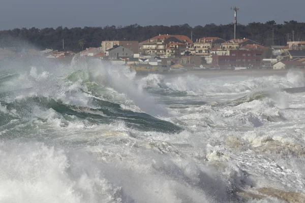 Big stormy waves approching the portuguese coast