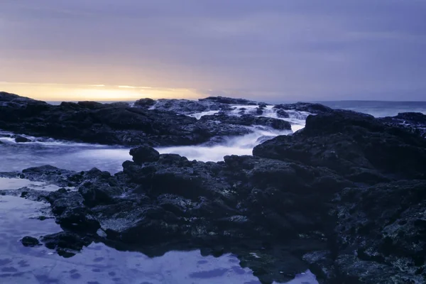 Hosszú Expozíció Portugál Sziklás Strand Alkonyatkor Analóg Dia Film — Stock Fotó