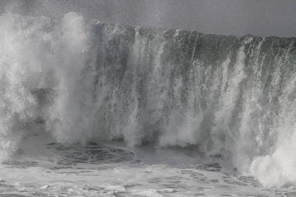 Enorme Brekende Golf Noordelijke Portugese Kust — Stockfoto