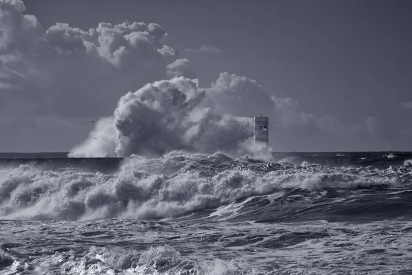 Tempête de mer en bleu — Photo