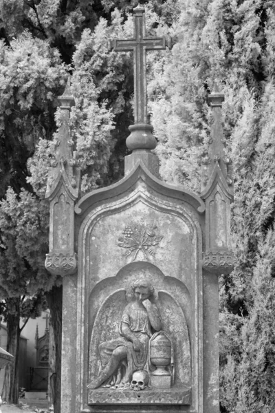 Antiguo cementerio europeo — Foto de Stock