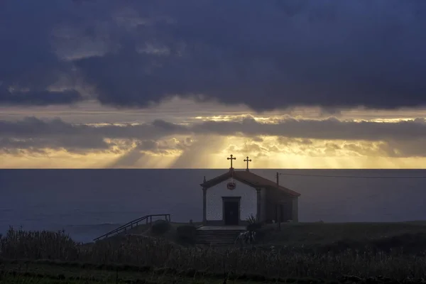 Sao Paio Kápolna Tenger Mellett Naplementekor Portugália Északi Részén — Stock Fotó