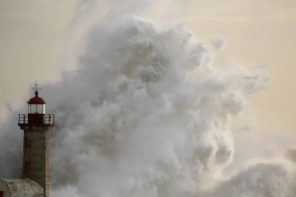 Vecchio Faro Alla Foce Del Fiume Douro Durante Tempesta Mare — Foto Stock