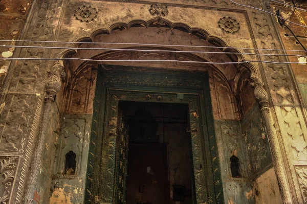 Staré Starobylé Stavební Dveře Ulici Chandni Chowk — Stock fotografie