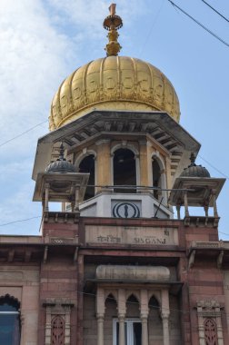 Chandani Chowk pazarında Gurudwara manzarası.