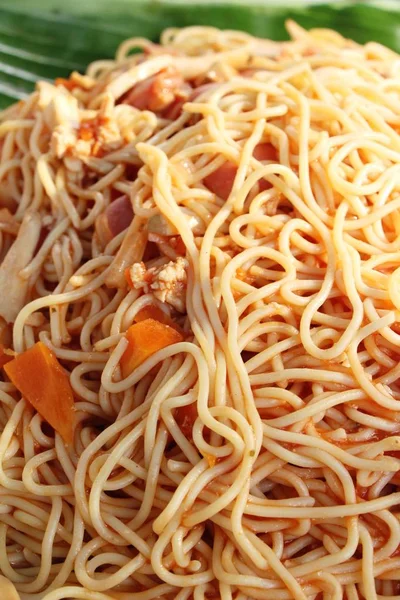 Spaghetti Mit Schweinefleisch Lecker Beim Streetfood — Stockfoto