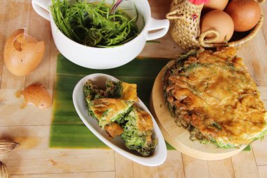 Fried akasya pennata omlet sokak gıda