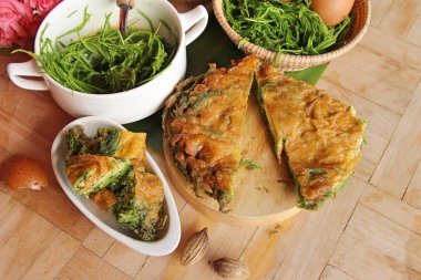 Fried akasya pennata omlet sokak gıda