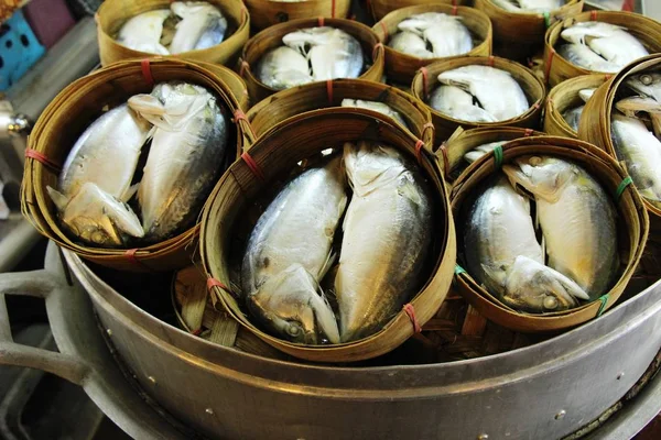 Peixe Cavala Cozido Vapor Delicioso Comida Rua — Fotografia de Stock