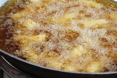 sokak gıda tavada kızarmış Bahar rulolar