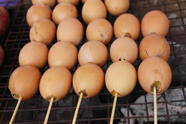 Telur Panggang Sangat Lezat Dalam Makanan Jalanan — Stok Foto