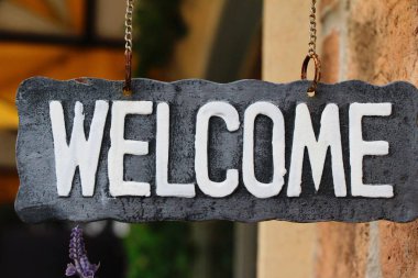 Hoş Geldiniz sayfasında arka plan doğa ile sembolize