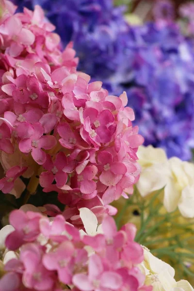 Vacker Vintage Konstgjorda Blommor Vid Olika — Stockfoto