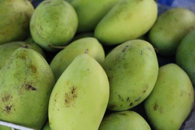 Mango meyve sokak gıda lezzetlidir