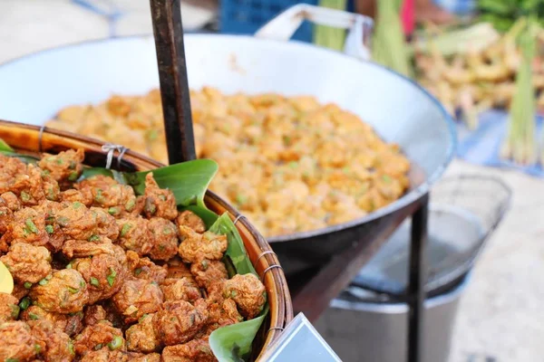 Frittierter Fischkuchen Schmeckt Beim Streetfood — Stockfoto