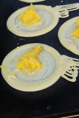 Gevrek gözleme sokak gıda lezzetli yapma