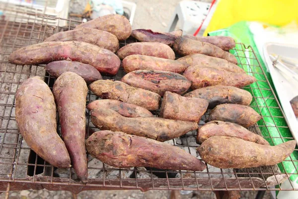 Zoete Aardappelen Grill Fornuis Heerlijk — Stockfoto