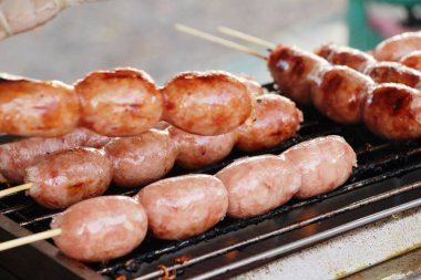 sosis Asya sokak gıda lezzetli ızgara