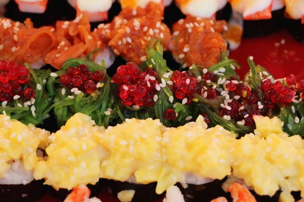 Smíšené Roll Sushi Set Lahodné Japonské Jídlo — Stock fotografie