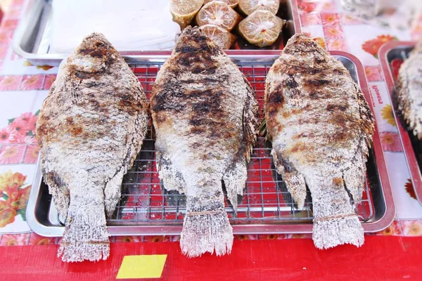 Pesce Alla Griglia Delizioso Cibo Strada — Foto Stock