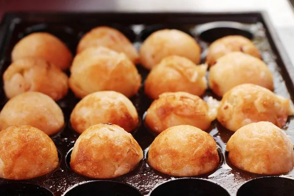 Takoyaki Ist Köstliches Japanisches Essen Auf Pfanne — Stockfoto