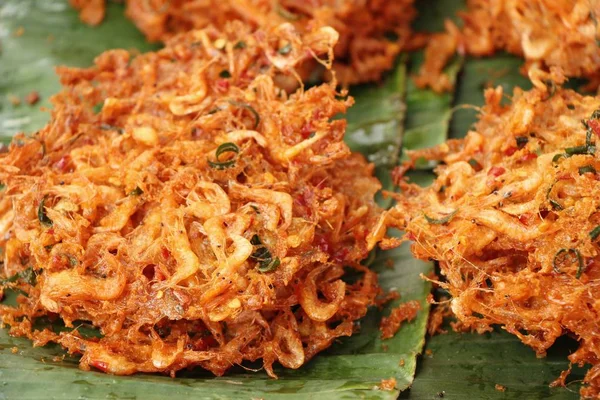 Stekt Räkor Cake Läcker Marknaden — Stockfoto