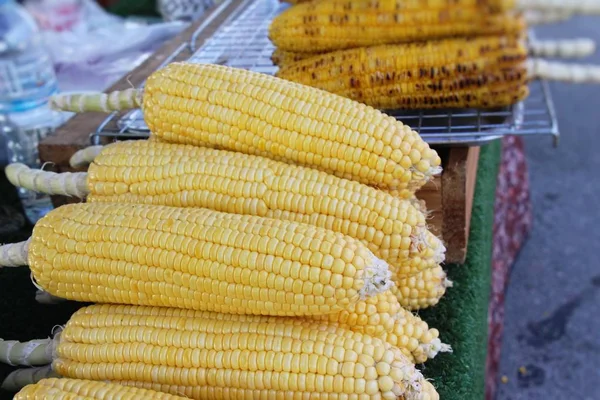 Fresh Corn Cooking Market — Stock Photo, Image