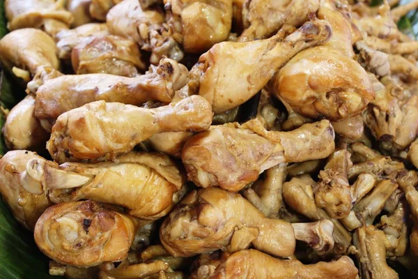 Demlenmiş Tavuk Sokak Gıda Lezzetlidir — Stok fotoğraf