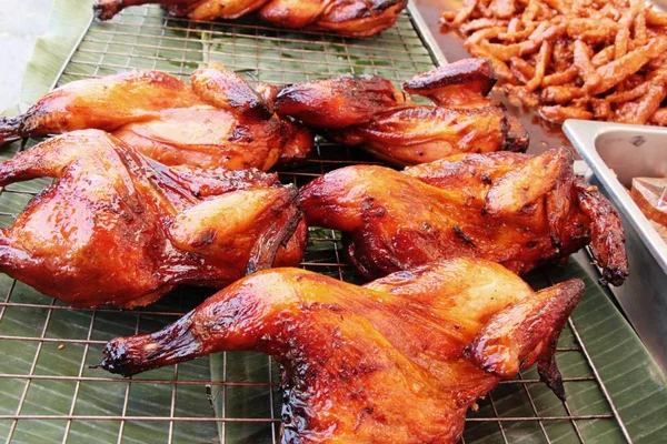 Ayam Panggang Lezat Makanan Jalanan — Stok Foto