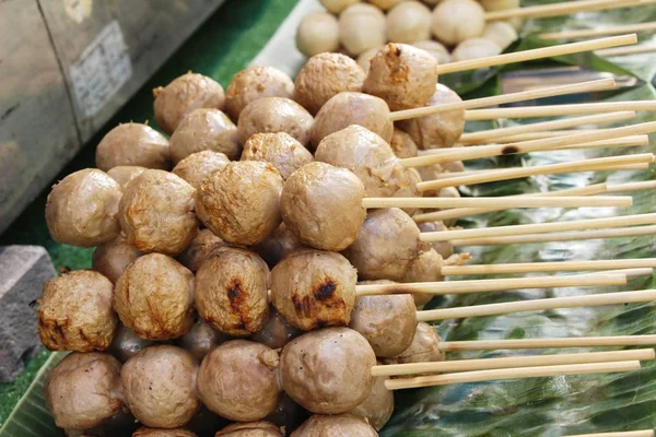 Gegrillte Frikadellen Schmecken Beim Streetfood — Stockfoto