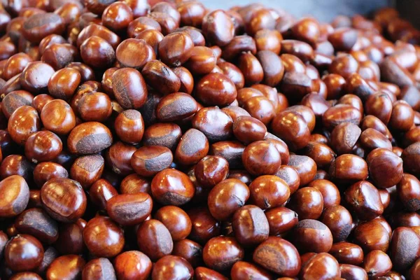 Roasted Chestnuts Delicious Street Food — Stock Photo, Image