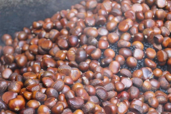 Roasted Chestnuts Delicious Street Food — Stock Photo, Image