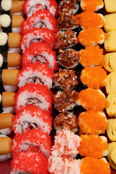 Set Sushi Rollo Mixto Deliciosa Comida Japonesa — Foto de Stock