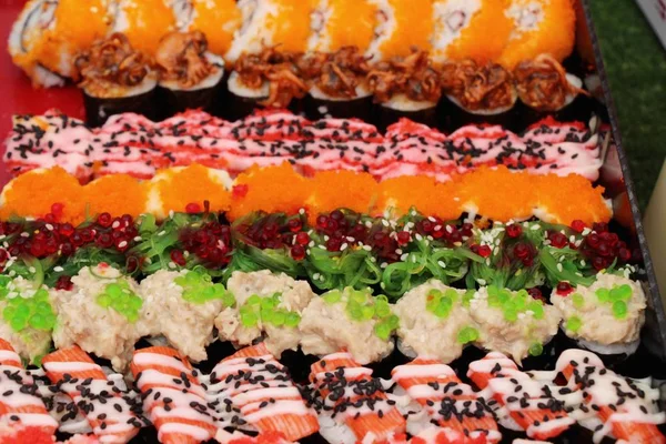 Smíšené Roll Sushi Set Lahodné Japonské Jídlo — Stock fotografie