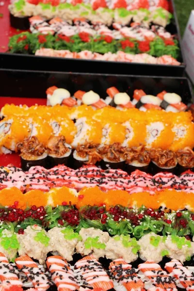 Smíšené Roll Sushi Set Lahodné Japonské Jídlo — Stock fotografie