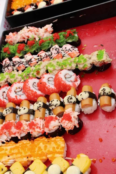 Vegyes Roll Sushi Beállítása Finom Japán Étel — Stock Fotó