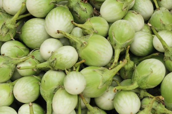 Verse Aubergine Groen Organische Straat Eten — Stockfoto