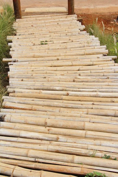 Brug over een cannal op het platteland, Thailand — Stockfoto