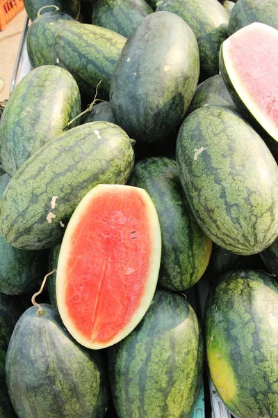 Fresh watermelon is delicious at street food — Stock Photo, Image