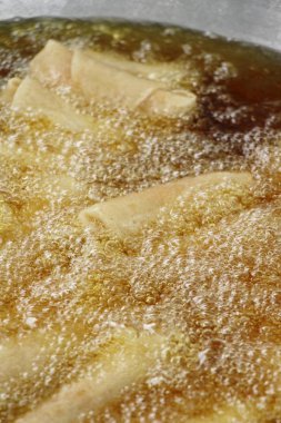 sokak gıda tavada kızarmış Bahar rulolar