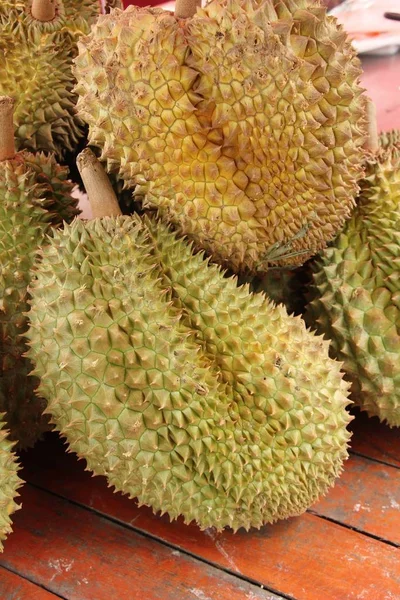 Buah Durian lezat di makanan jalanan — Stok Foto