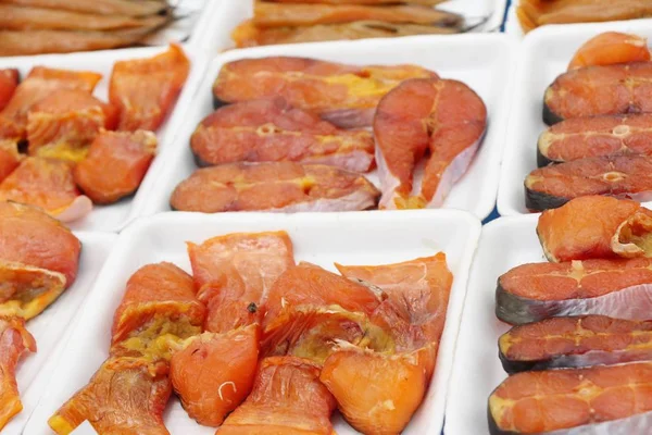 Kızarmış balık sokak gıda lezzetlidir